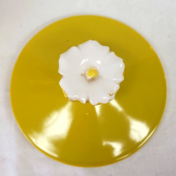 - Vintage hand-painted floral 2D design ceramic made in Japan cookie jar - Picture 9 of 13